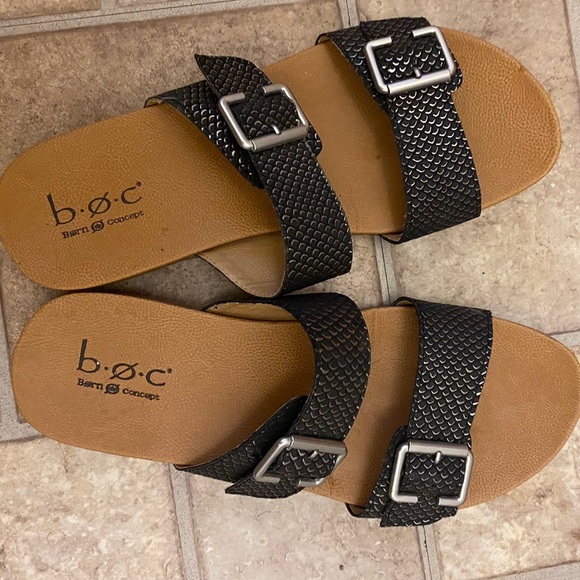 B.o.c sandals black pattern with buckle - Picture 2 of 2